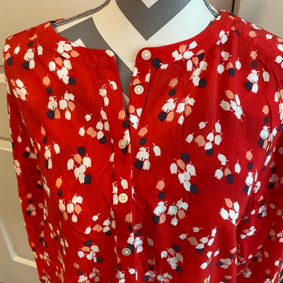 LOFT Tulip 🌷 Long Sleeve Top - Picture 5 of 10